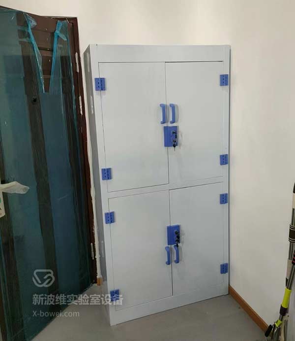 上海实验台-PP药品柜