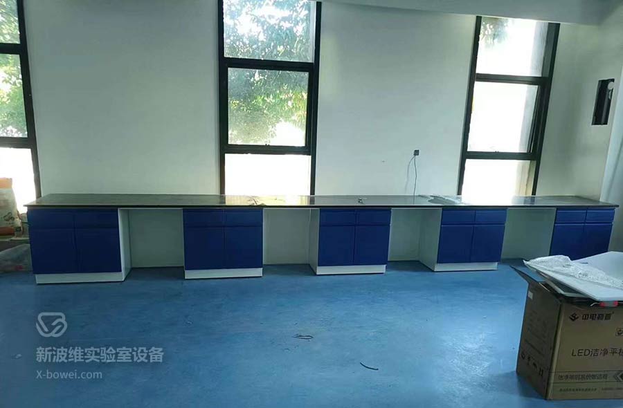 河南开封实验室工作台安装案例
