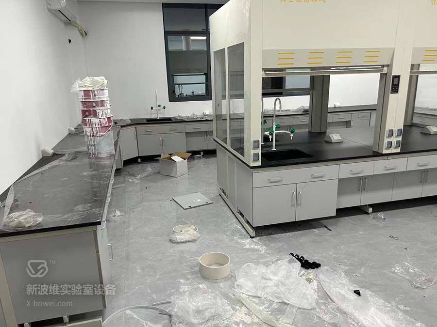 云南昆明市实验工作台安装现场