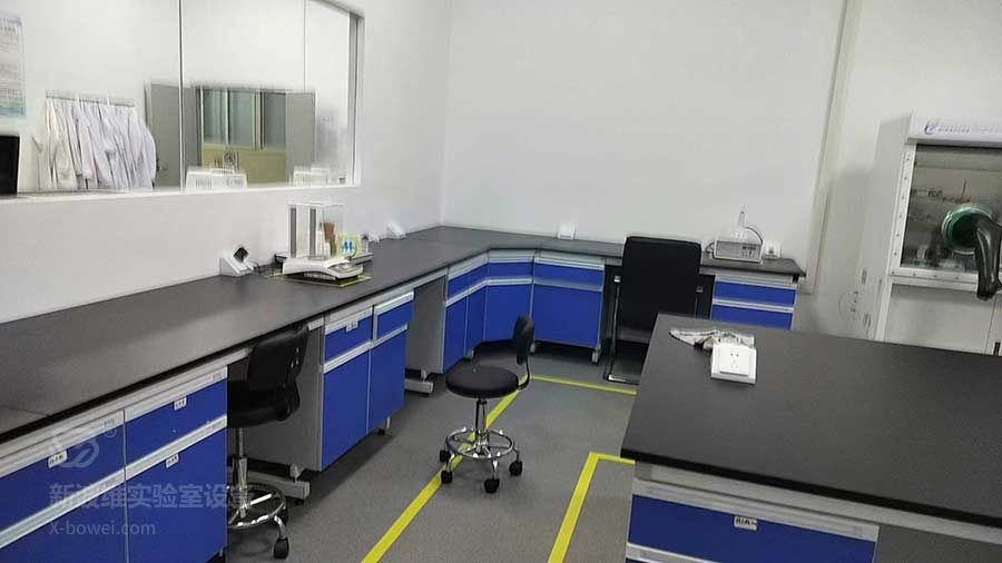 河南食品公司实验室家具安装完工